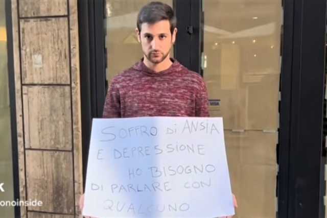 L'esperimento "social" di Luca: si finge in difficolt� per capire come reagiscono i baresi